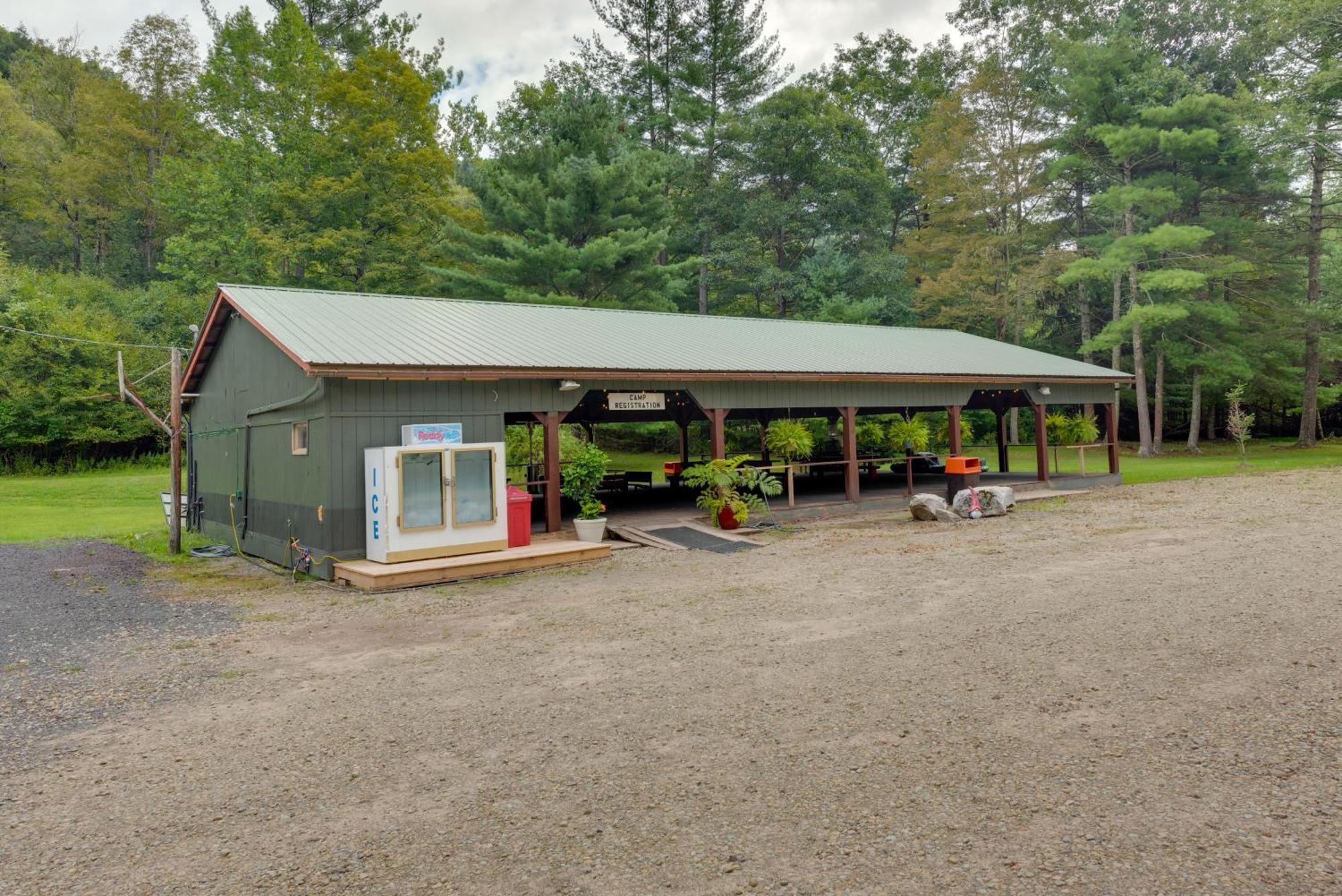 With Community Perks Pets Welcome! Holiday home *